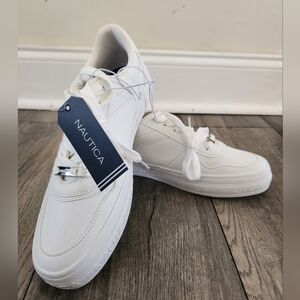 Nautica Women's White Sneakers Size 9